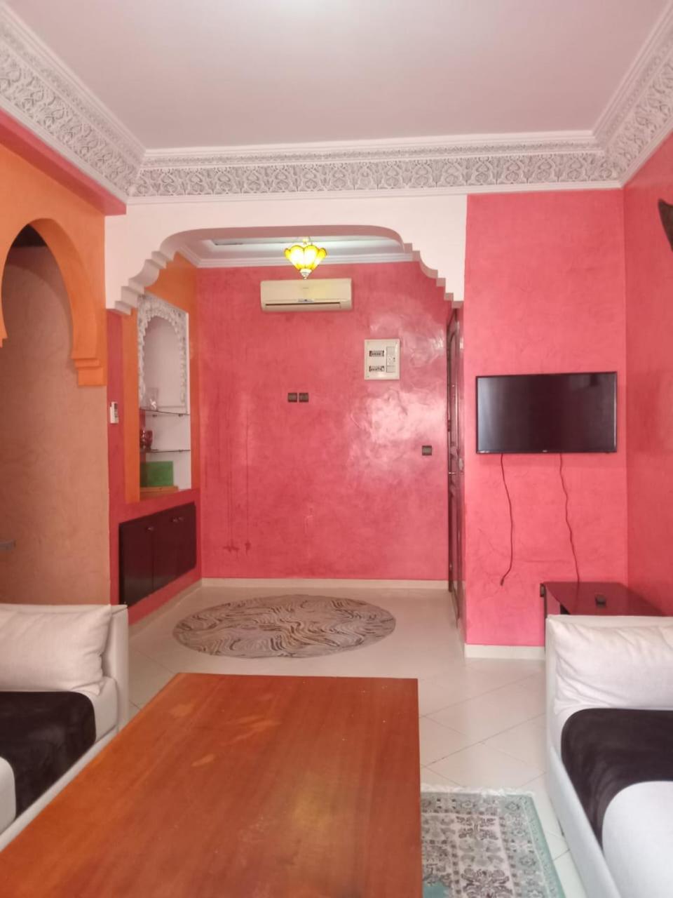 Superbe 2 A Al Fadl Marrakech Appartement *